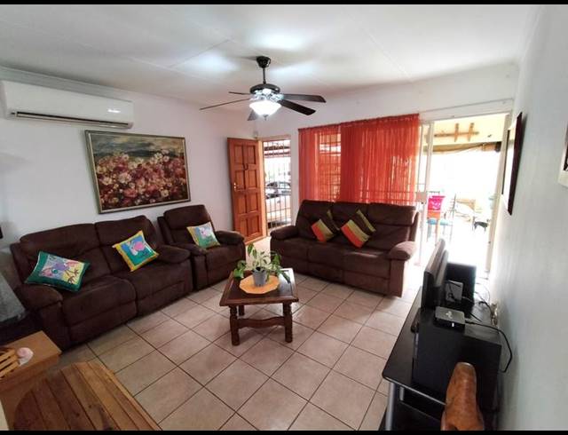 2 BEDROOM TOWNHOUSE FOR SALE IN ANNLIN